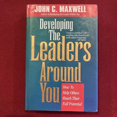 Lot 4 John C. Maxwell Books Leadership Discipline Parenting Hardcover