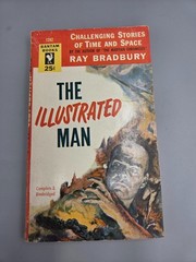 The Illustrated Man by Ray Bradbury Bantam Books 1282 1954 Vintage Paperback