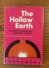 The Hollow Earth Raymond Bernard 1969 HC Admiral Byrd UFO Occult Esoteric