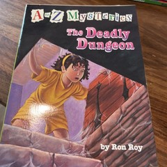 Lot of 7 A to Z Mysteries series paperbacks by Ron Roy