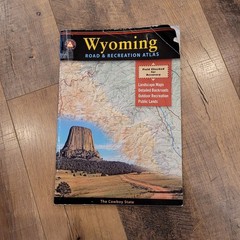 Wyoming Road and Recreation Atlas by Benchmark Maps (Trade Paperback)