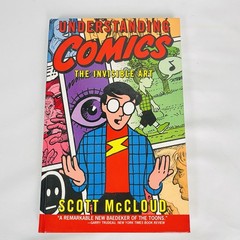 Understanding Comics: The Invisible Art by McCloud, Scott Very Good Condition