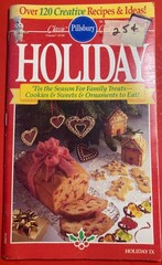 PILLSBURY HOLIDAY BAKING RECIPES COOKBOOK 96 PAGES 2000 COOKIES SPRITZ CHRISTMAS