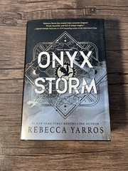 ONYX STORM Hardcover Book NEW Rebecca Yarros Deluxe Limited Edition