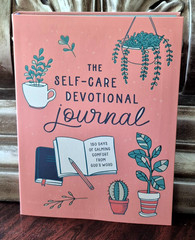 THE SELF-CARE DEVOTIONAL JOURNAL : 180 Days of Calming Comfort (Paperback, NEW)