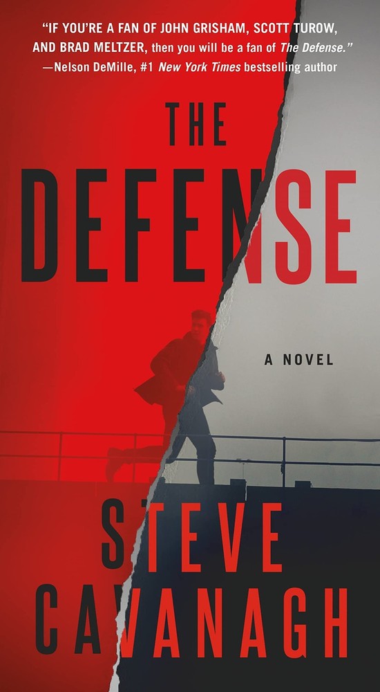 The Defense: A Novel (Eddie Flynn, 1) – mass market paperback Cavanagh, Stev…
