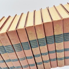 Universal Standard Encyclopedia Complete Set Volumes 2-25 (FC79-4-R)