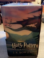 “Harry Potter” The Complete Series Paperback Set Scholastic 1 – 7 Complete Set!