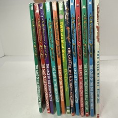 The Adventures Of Mary Kate And Ashley Books-Lot Of 12 Paperback