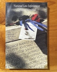 Vtg National Law Enforcement Officers Memorial 2001 Roll Call Fallen Officers Bk