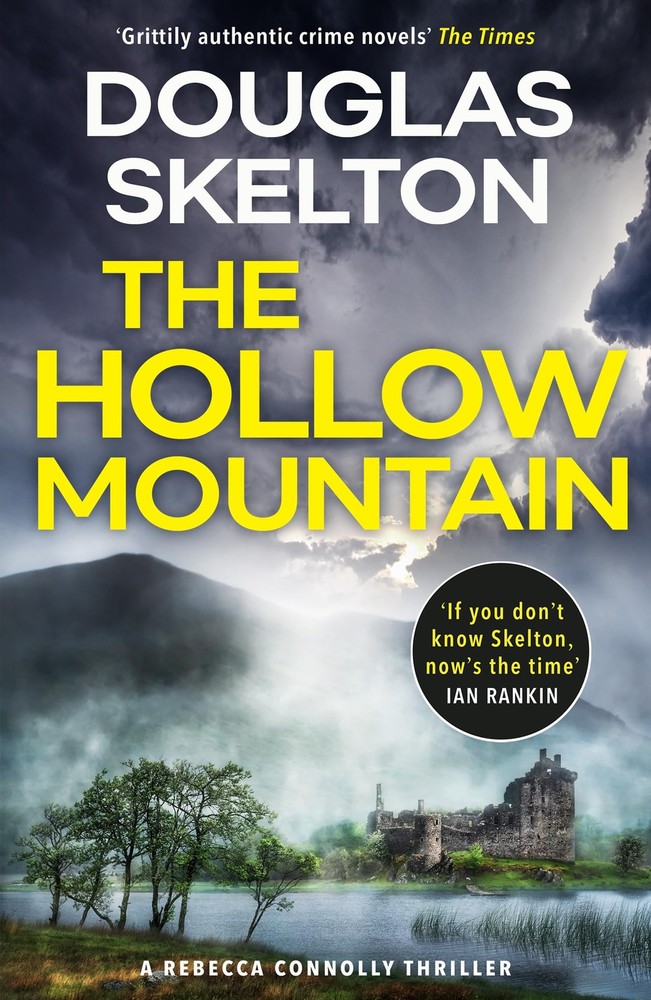 The Hollow Mountain: A Rebecca Connolly Thriller (The Rebecca Co