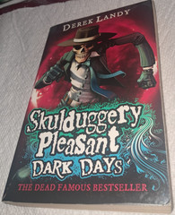 Derek Landy Skulduggery Pleasant Dark Days Fantasy Magic Famous 8th print 2010s