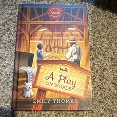 Guideposts A Play on Words HC by Emily Thomas Sugarcreek Amish Mystery