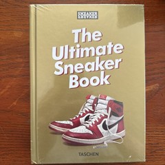 Sneaker Freaker. the Ultimate Sneaker Book. 45th Ed by Simon Wood (2024,…