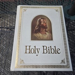 Vintage 1971 Holy Bible Regency King James Version Red Letter White Gold EUC 🙏
