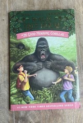 Good Morning, Gorillas (Magic Tree House #26) by Mary Pope Osborne