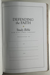 NKJV Defending the Faith Study Bible Charcoal Leathersoft Apologetics Press VG