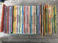 Lot of 65+ Vintage Books, I Can Read, Weekly Reader, Pickles, Harper & Row etc.
