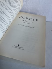 Europe : A History by Norman Davies (1998, Trade Paperback First Edition VTG)