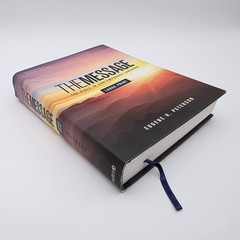 The Message Bible Large Print by Eugene H. Peterson (2002, Hardcover)