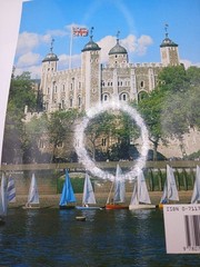 Lot Of 3 Tour Travel Guide Books United Kingdom London Scene, 2 Tower of London