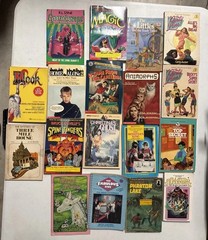 18 Vintage Mystery Horror Movie SciFi Books Lot 1980s 1990s Scholastic Paperback
