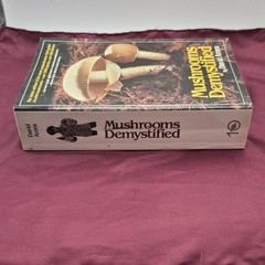 Mushrooms Demystified by David Arora 2nd Ed 1986 Trade PB Ten Speed Press Illus…