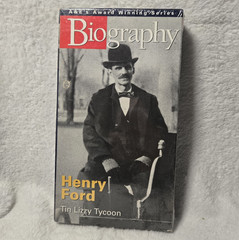 Henry Ford: Tin Lizzy Tycoon Robert Lacey PB Illustrated Men of Distinction