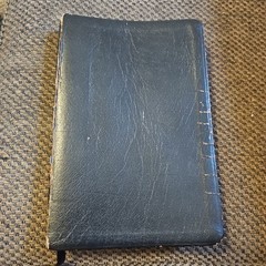 Holy Bible NIV 87 Ultra Thin Black Bonded Leather Holman Reference