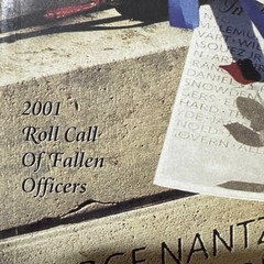 Vtg National Law Enforcement Officers Memorial 2001 Roll Call Fallen Officers Bk