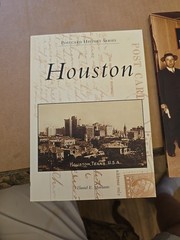 Houston Pack: Police Dept-New & Hou Postcard Series-New & Hou Puzzle-used