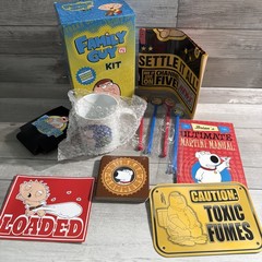 Family Guy TV Kit : Includes Freakin’ Sweet Crapola by Georgette Sipala (2010)