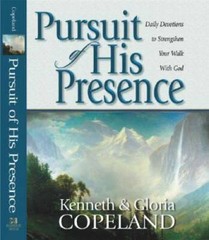 Pursuit of His Presence – Hardcover By Copeland, Kenneth – GOOD