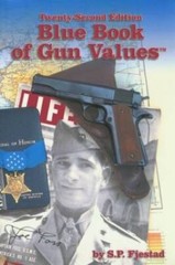 Blue Book of Gun Values (Blue Book of Gun Values, 22nd ed) – Paperback – GOOD