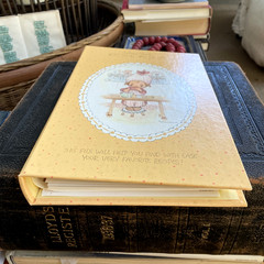 VTG 1973 Hallmark Betsey Betsy Clark Recipe Album Cookbook Binder with Cards