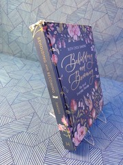 Beholding and Becoming: The Art of Everyday Worship by Ruth Chou Simons HC