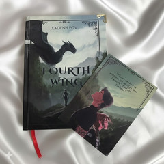 Fourth Wing Hardcover Book – Rebecca Yarros – Xaden’s POV Special Edition