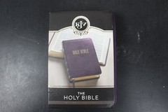 Holy Bible KJV Large Print Compact Purple Faux Leather 2016 Christian Art VG