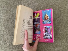 Like New 1st print Goosebumps #58 Deep Trouble II 2 w/bookmark cards ~ Stine