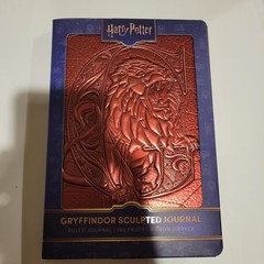 Harry Potter Sculpted Journal: Gryffindor (Hardback) ~ Insight Editions ~ 184 Pg