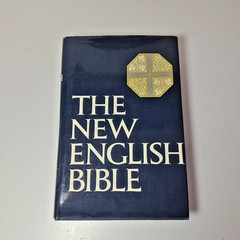 The New English Bible Oxford Cambridge 1972 Hardcover with Dust Jacket