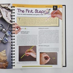 VG+ | Passing the Flame by Corina Tettinger | Glass Beadmaking 3rd Ed Spiral HC