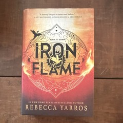 Rebecca Yarros Iron Flame The Empyrean Fantasy Paperback Entangled 2020s