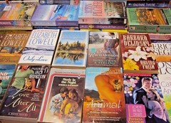 Lot 15 Contemporary Romance PB Book – RANDOM MIX Pick – by Assorted Authors