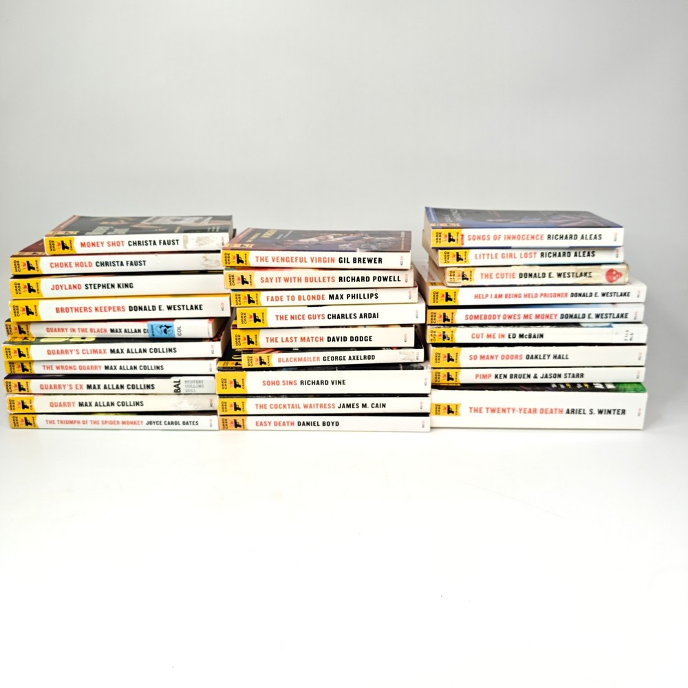 Hard Case Crime Lot of 28 Hard Boiled Noir Action Mystery Thriller Pulp Novels