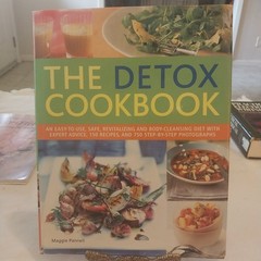 The Detox Cookbook 2008 150 Recipes Some Vegetarian 256 Pg.