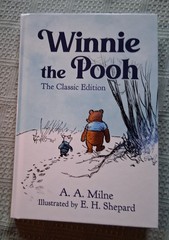 Winnie the Pooh The Classic Edition Hardcover by A A Milne 2022 Blue Sky Press