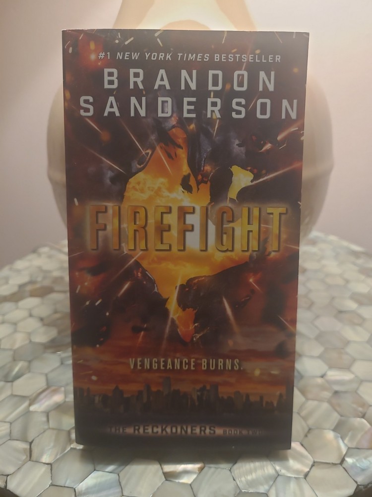Firefight by Brandon Sanderson (2020, Us-Tall Rack Paperback)