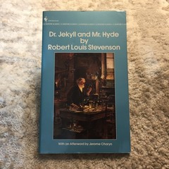 Dr. Jekyll and Mr. Hyde Robert Louis Stevenson 1981 Bantam Classic Horror Book