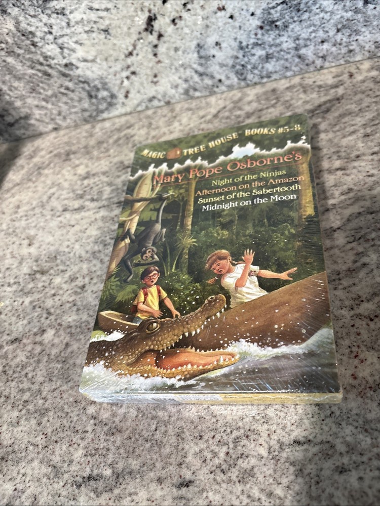 Magic Tree House Books 5-8 Boxed Set by Mary Pope Osborne (2002, Uk-Trade Paper)